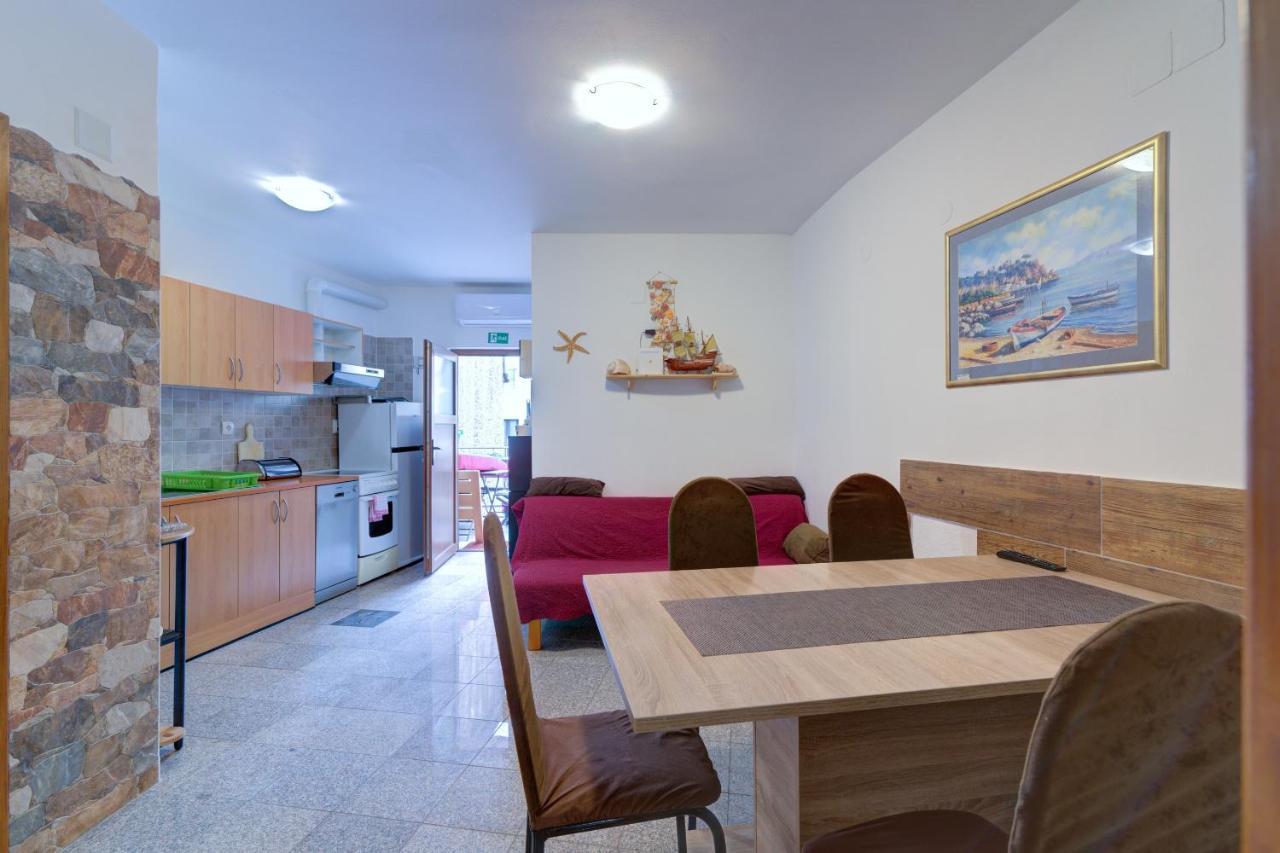 Apartment Senj セニ エクステリア 写真