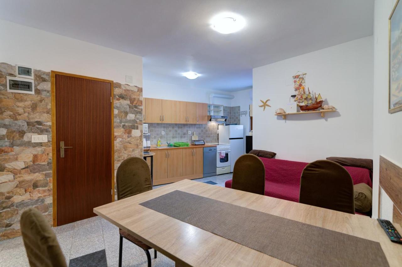 Apartment Senj セニ エクステリア 写真